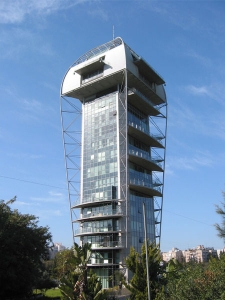 אילן פיבקו  מעיצוב לעשירים לעיצוב הבית