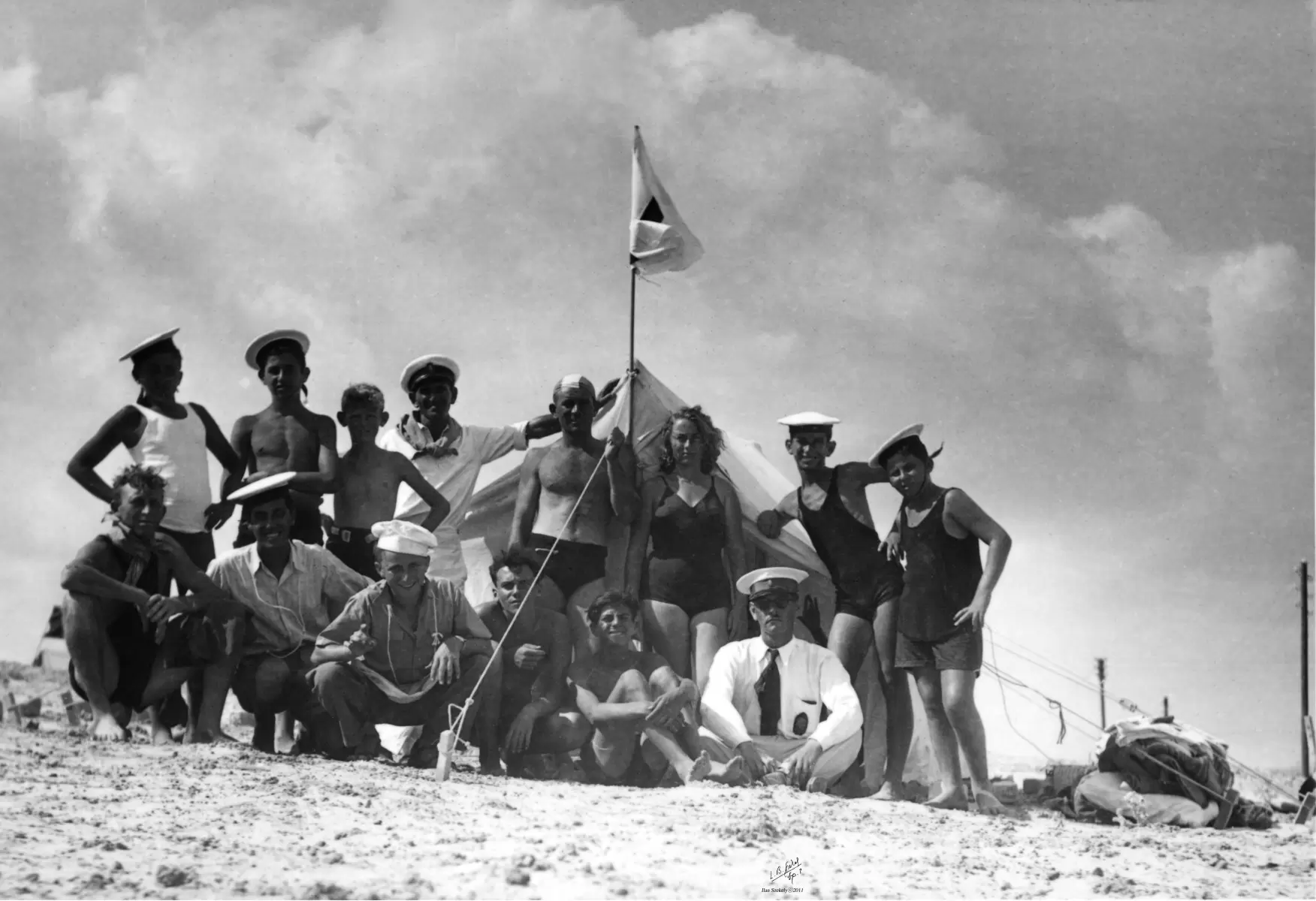 תל אביב 1939 קבוצת צופים - דוד לסלו סקלי -  - מק''ט: 143200
