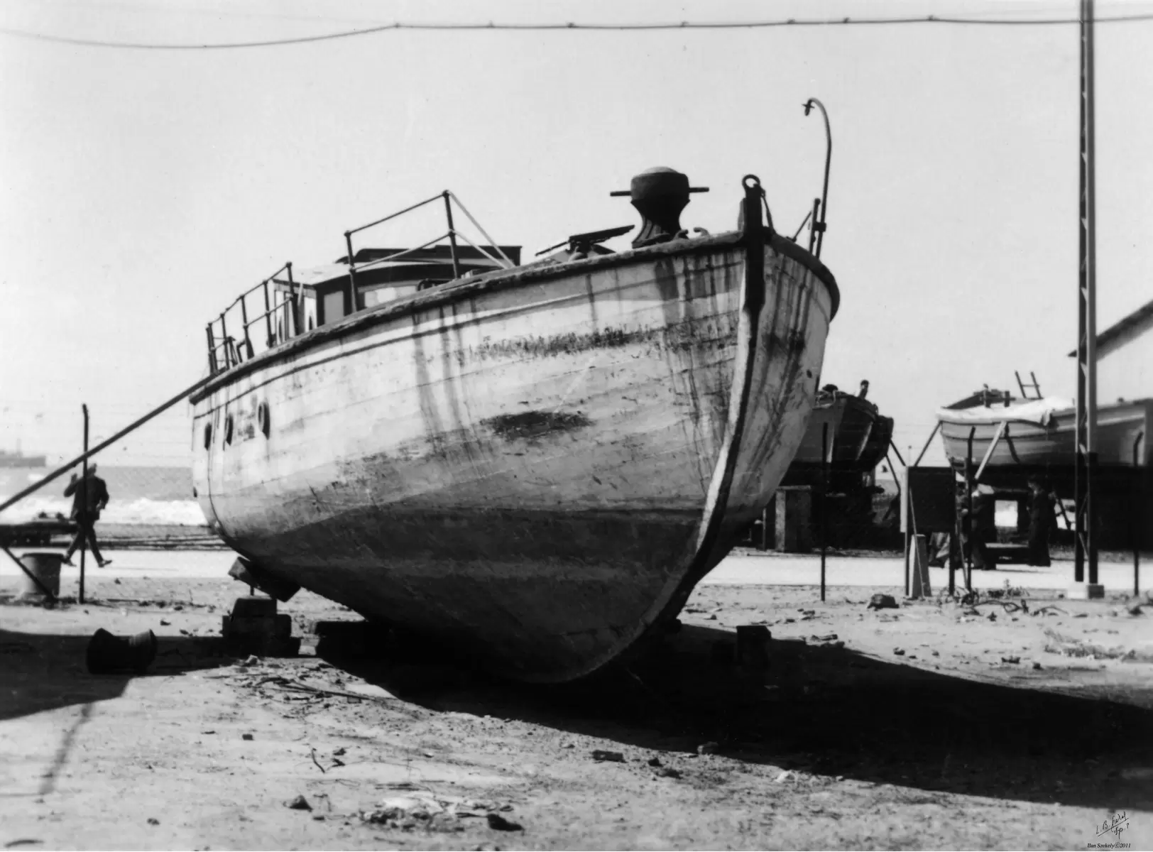 תל אביב 1939 סירה על החוף - דוד לסלו סקלי -  - מק''ט: 143390