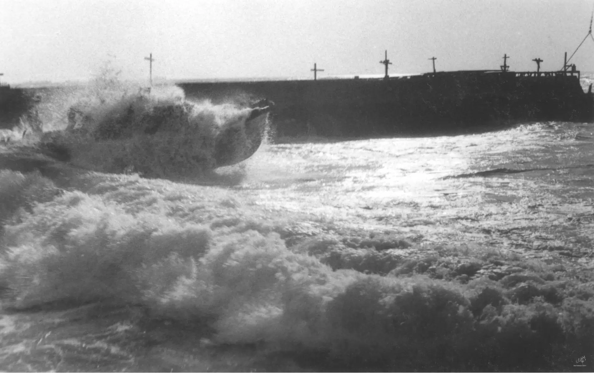 תל אביב 1937 סירה בסערה - דוד לסלו סקלי -  - מק''ט: 143467