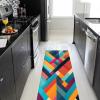 שטיח מטבח פי וי סי קווים דינמיים צבעוניים - תמונה 2