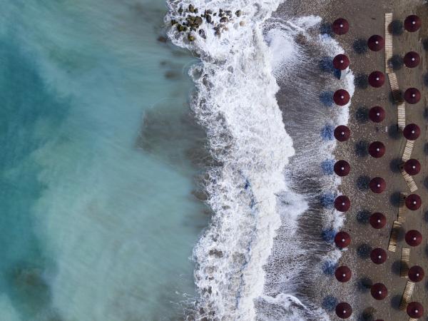 מסדר ימי – אילון גליץ | תמונה לסלון בסגנון מודרני