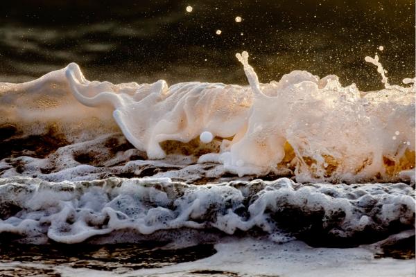 כדור מים – יבגני זלבקוב | תמונה לסלון בסגנון מודרני