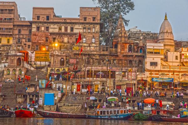 ורנסי – אילן עמיחי | תמונה לסלון בסגנון קלאסי