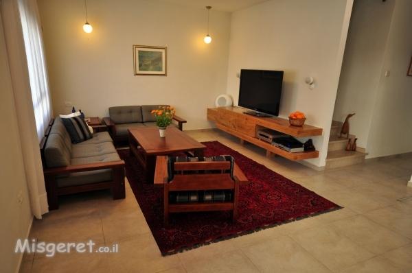 בית ביגאל אלון, מזכרת בתה