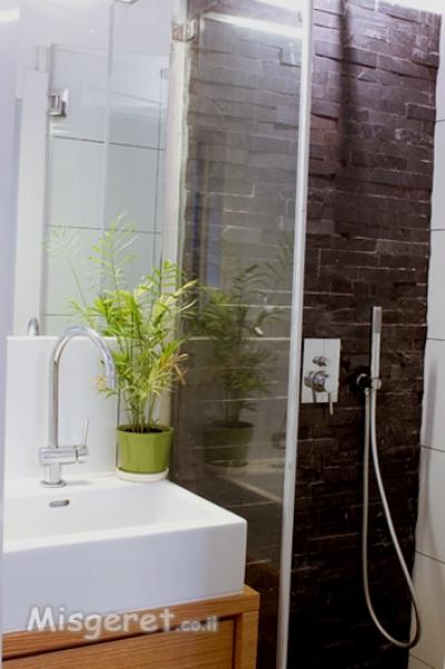 דירה ברחבת אילן, ג. שמואל