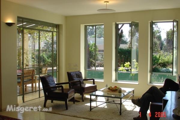 בית מגורים חזית פנים