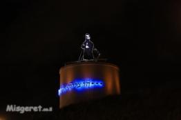 פסל הרצל בכניסה להרצליה