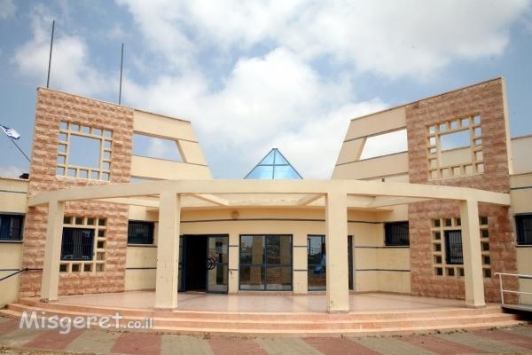 מסחר,מלונאות ומשרדים בקייב