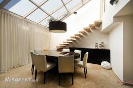 מדרגות קלות בוילת יוקרה