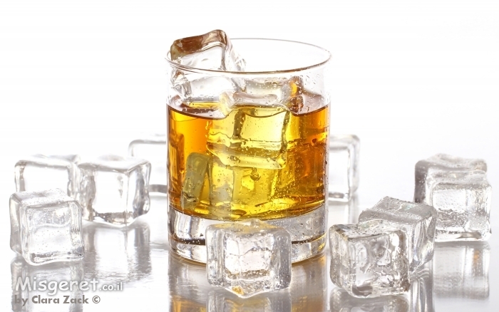 כוס וויסקי מרענן