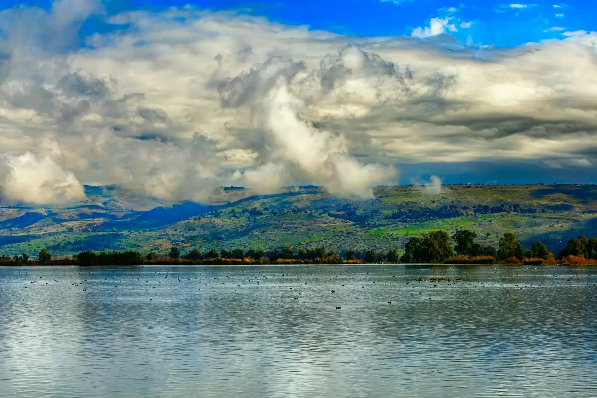 מים,הרים ועננים - יבגני זלבקוב - צילומים  - מק''ט: 456223