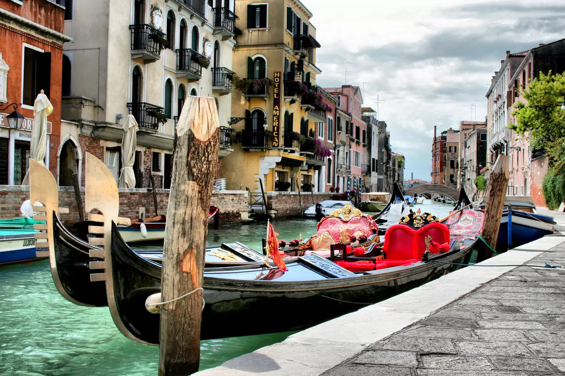 Venice – ניקולאי טטרצ&#039;וק | תמונה לסלון בסגנון קלאסי