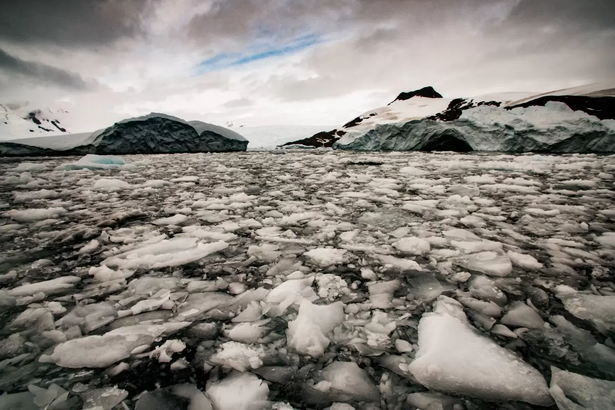 ים הקרח בקוטב הדרומי - אייל ברטוב - נופים יפים  - מק''ט: 406637