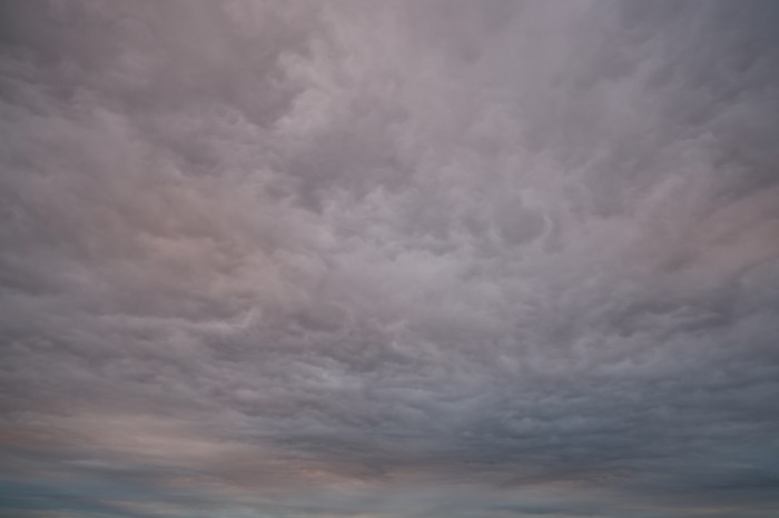 עננים בזריחה