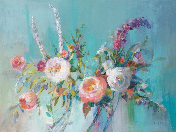 פריחה ברקע טורקיז