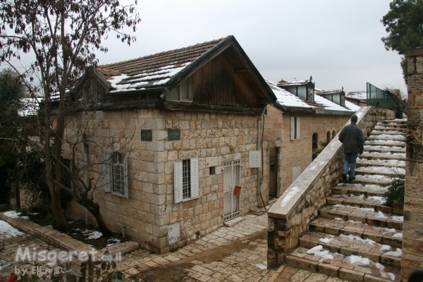 ימין משה בשלג