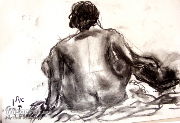 אישה בעירום- רישום פחם