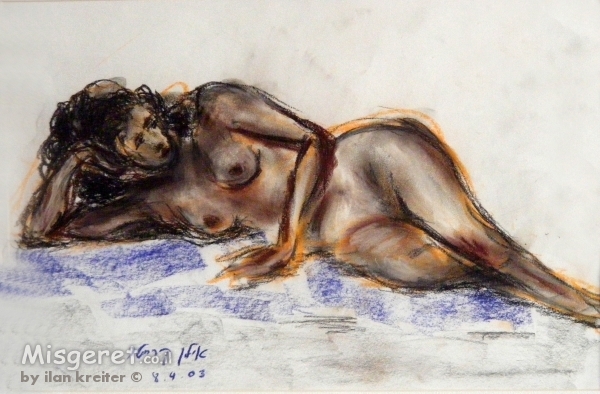 אישה בעירום בצבעים חומים