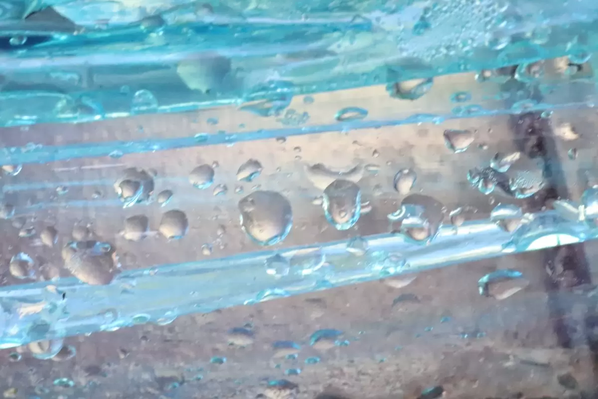 1248 - אירית רוטרובין - תמונות בועות גלים ומים  - מק''ט: 346035