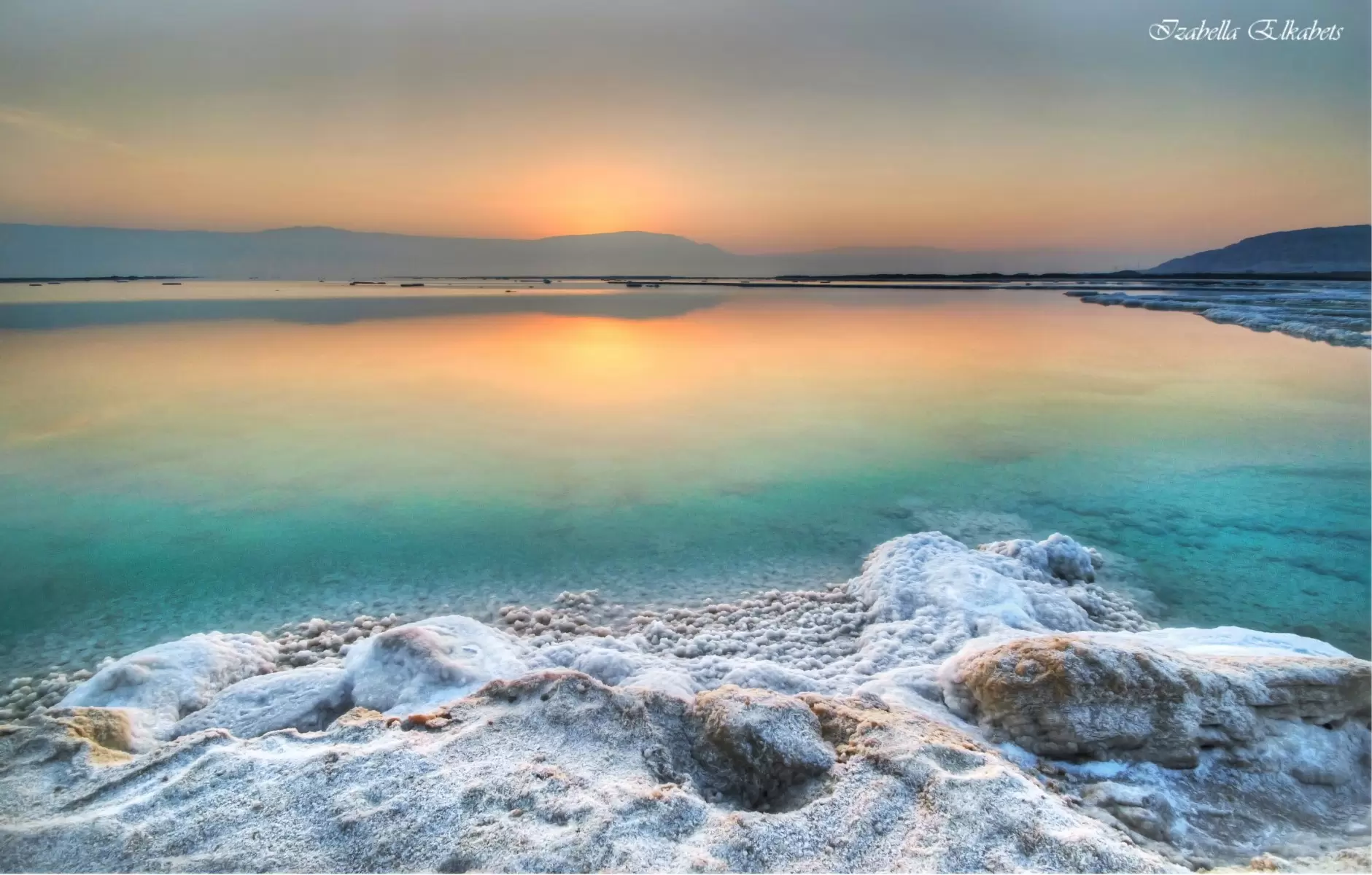זריחה בים המלח - איזבלה אלקבץ - נופים יפים תמונות בחלקים  - מק''ט: 282620