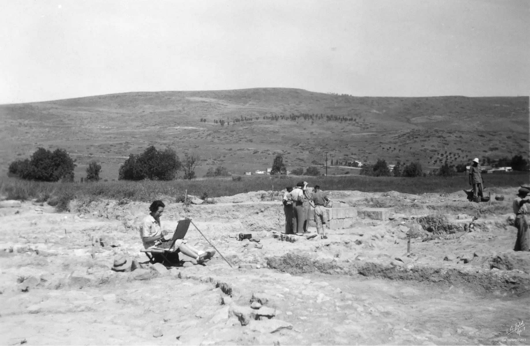 בית ירח 1946 - חפירות - דוד לסלו סקלי -  - מק''ט: 142136