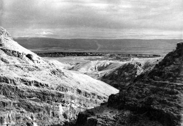 יריחו מקרנטל 1945 - תצפית