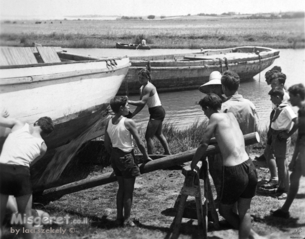 תל אביב 1939 טיפול בסירה