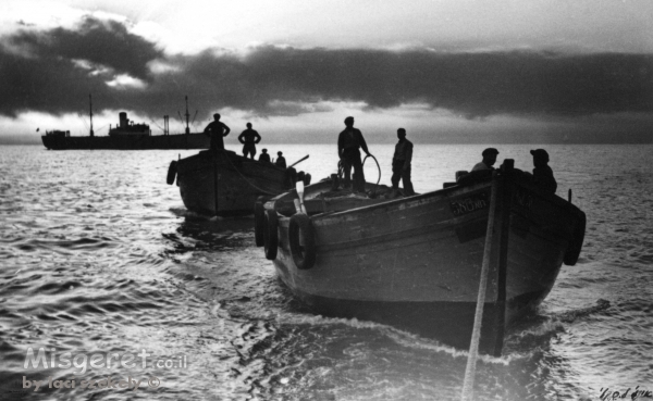 תל אביב 1937 שקיעה בנמל