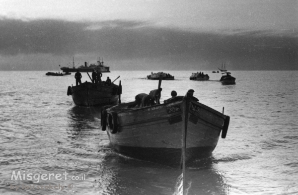 תל אביב 1937 סירות בערב