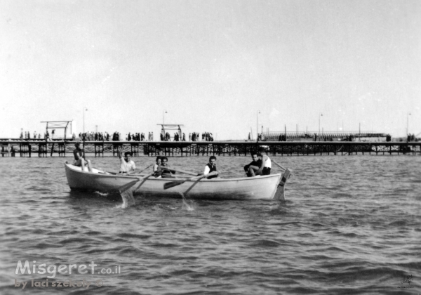 תל אביב 1939 משייטים בנמל