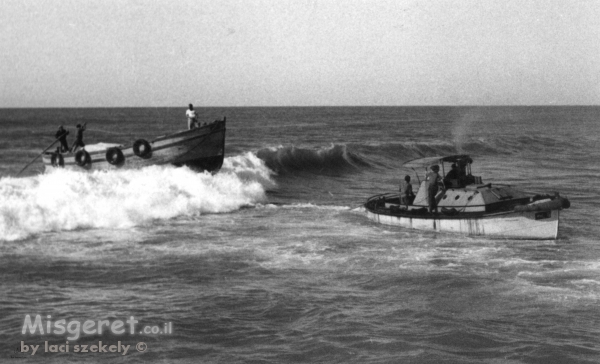 תל אביב 1937 שתי סירות