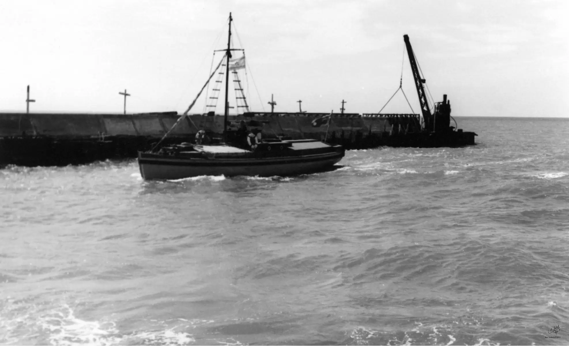 תל אביב 1937 סירה עם דגל - דוד לסלו סקלי -  - מק''ט: 153321