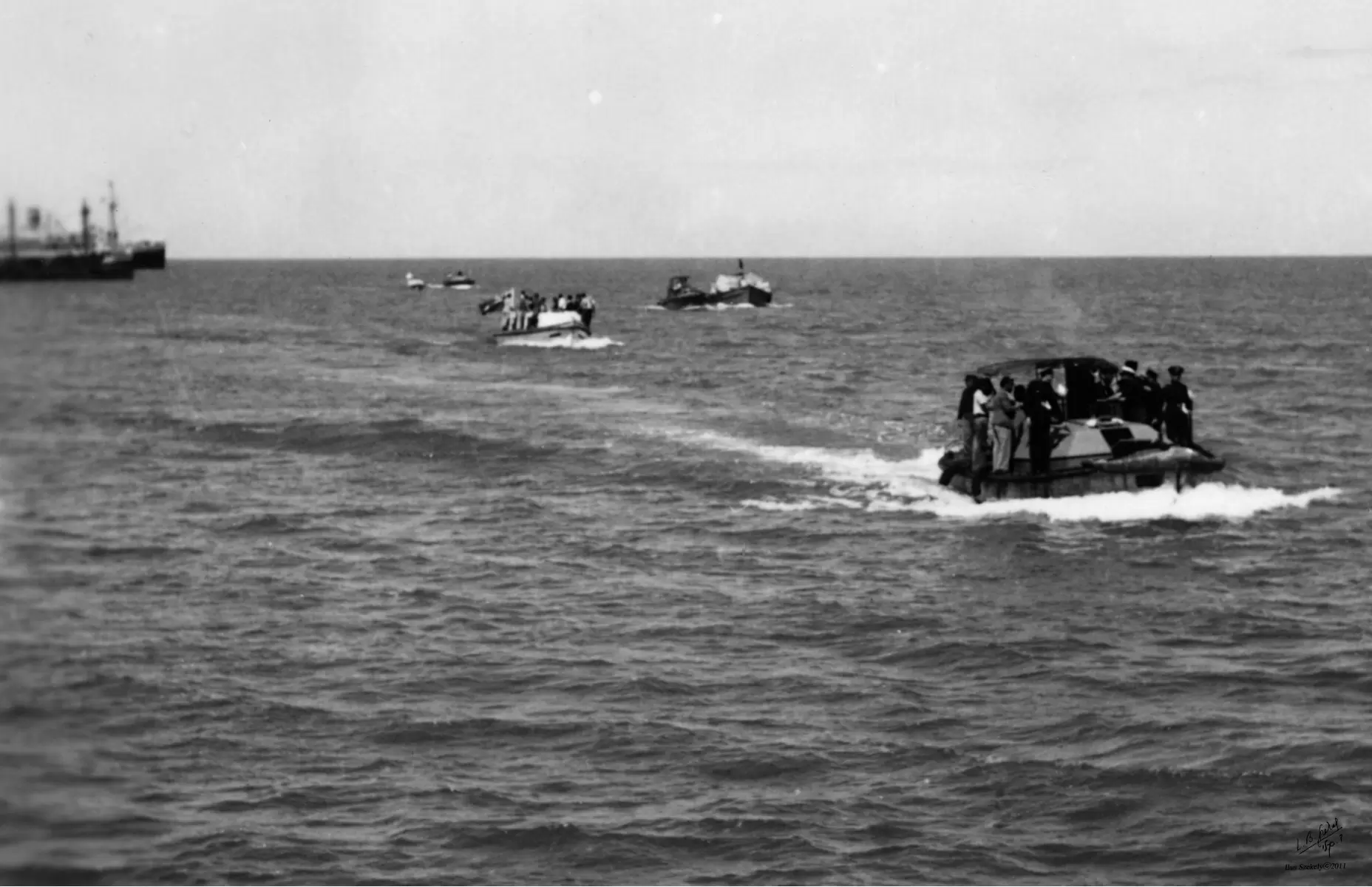 תל אביב 1937 סירות נוסעים - דוד לסלו סקלי -  - מק''ט: 153324