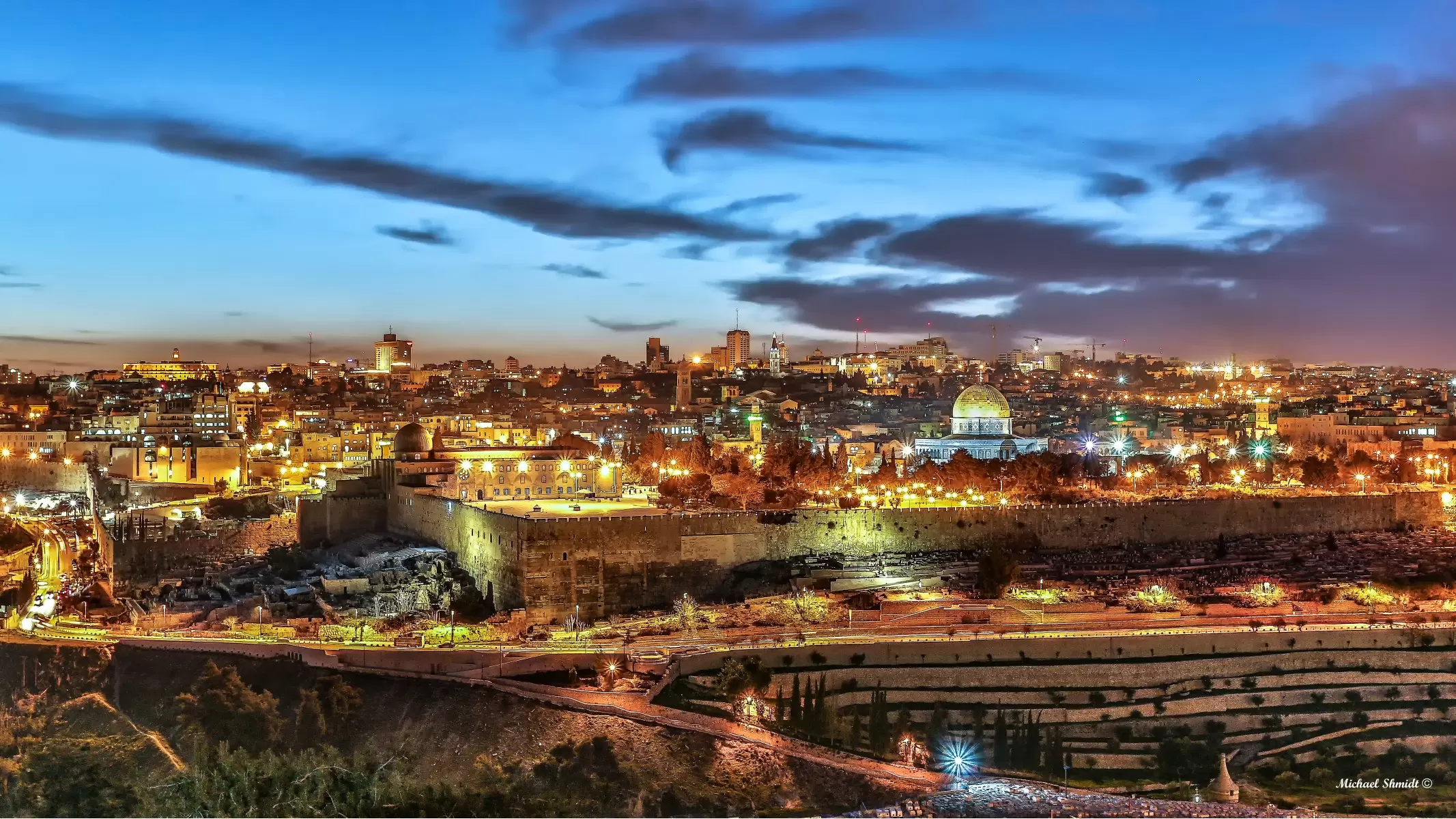 ירושלים בזהב – מיכאל שמידט | תמונה לסלון בסגנון מודרני