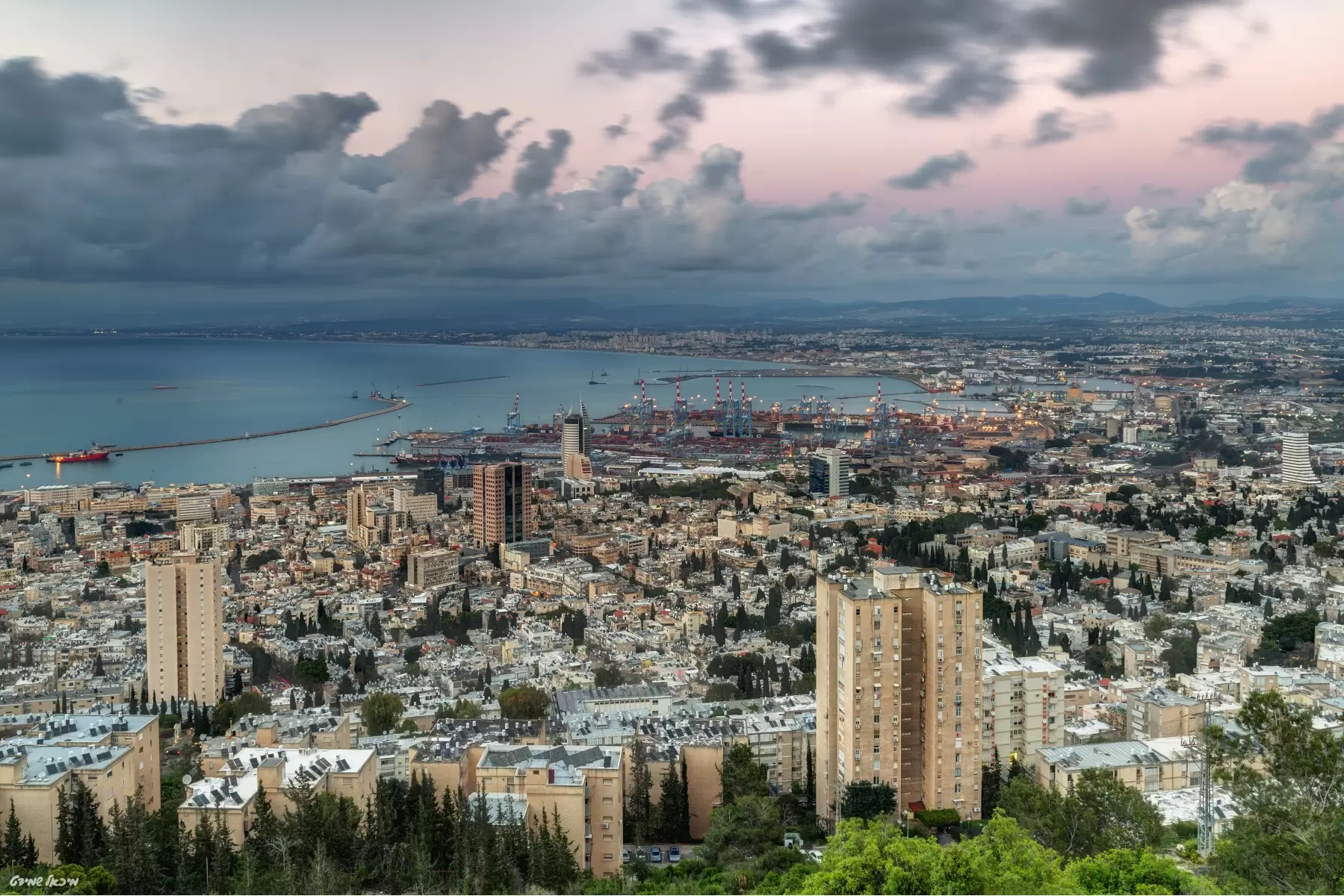 דימדומים במפרץ.. - מיכאל שמידט - צילום אווירי  - מק''ט: 300364