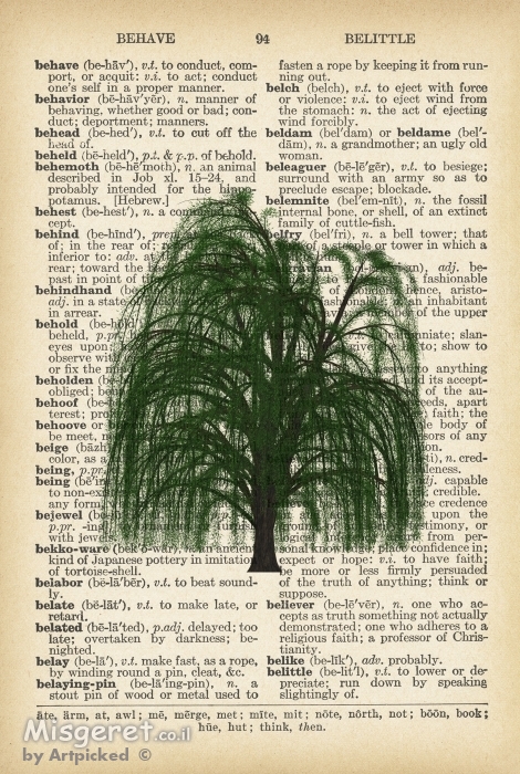 עץ ירוק רטרו על טקסט