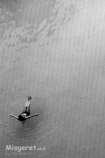 שוחה או נופל ?