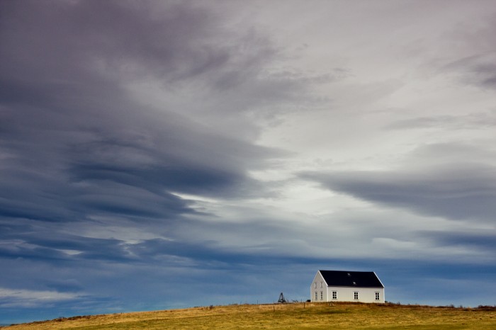 באמצע שומקום