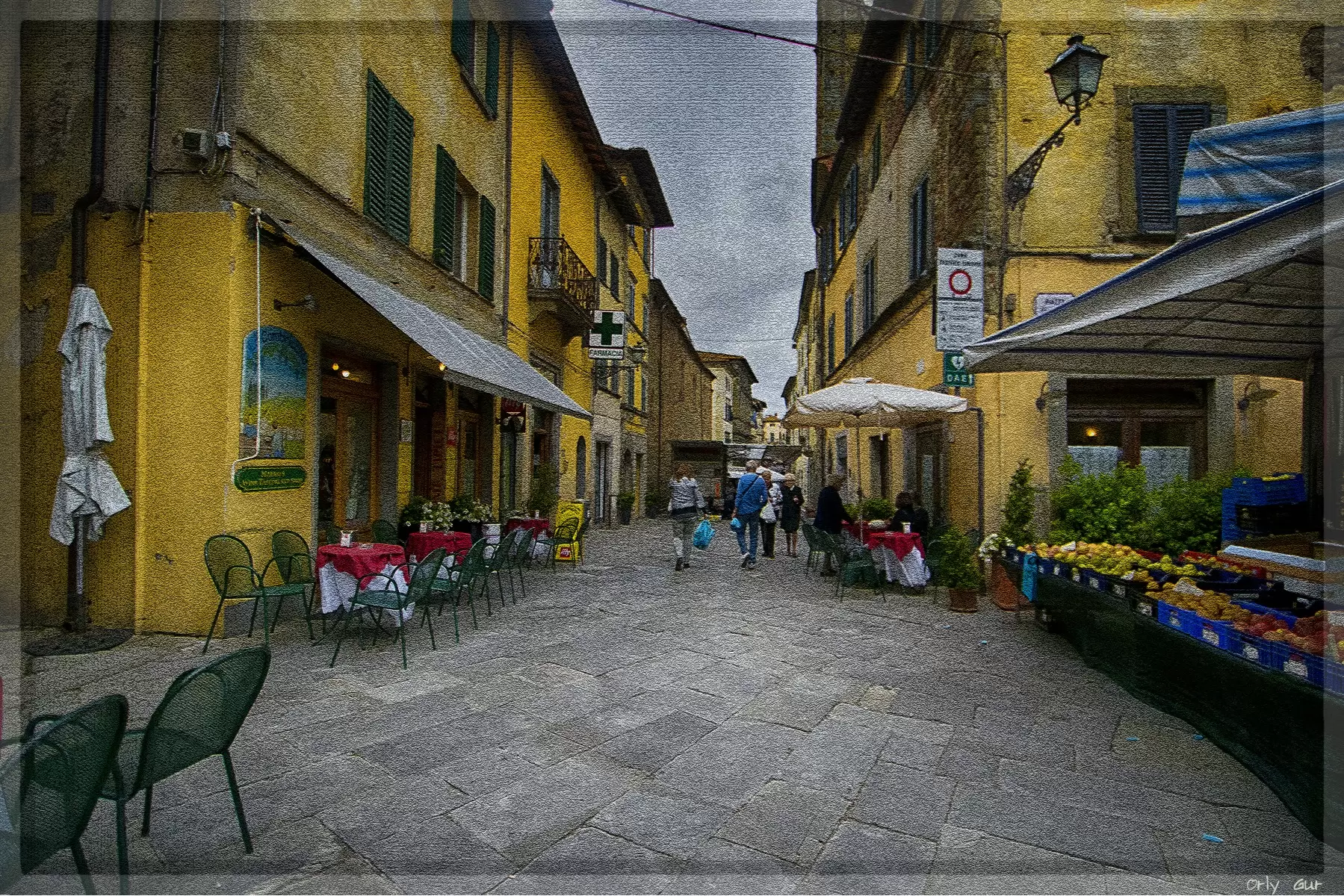 רחוב בכפר באיטליה 1 - אורלי גור - תמונות לסלון כפרי  - מק''ט: 292951