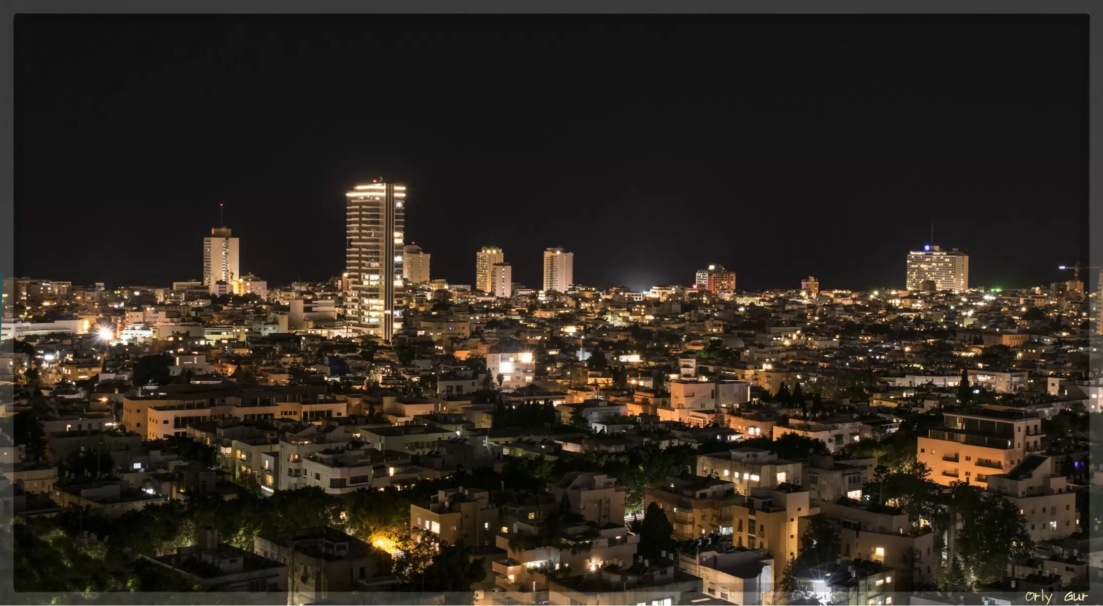תל אביב בלילה 1 - אורלי גור -  - מק''ט: 293277