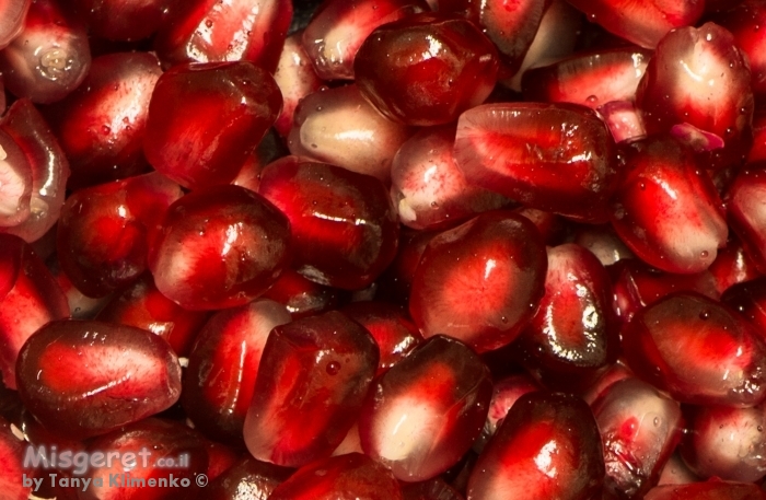 זרעי רימון בשל