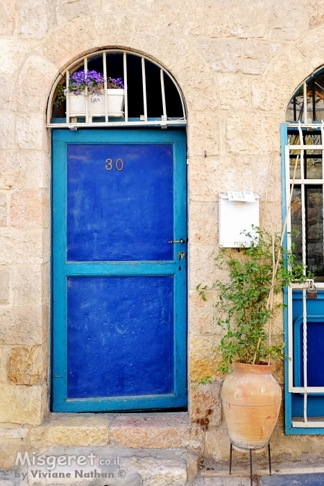 דלת בנחלאות