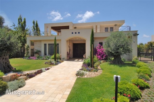 וילה בקיסריה