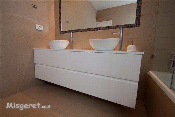 מקלחת, חדר אמבטיה