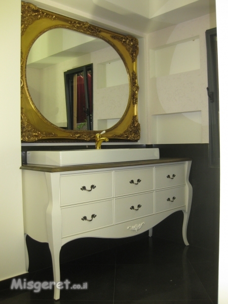 ארון אמבטיה