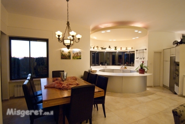 המטבח ופינת האוכל