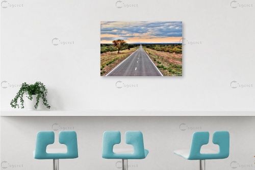 הדרך ארוכה – מתן הירש | תמונה לקיר בסגנון מודרני