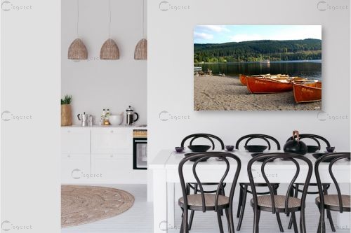 סירות באגם – שוש אבן | תמונה לקיר בסגנון מודרני