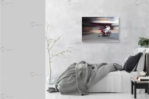 הודו בתנוע – אילן עמיחי | תמונה לקיר בסגנון מודרני